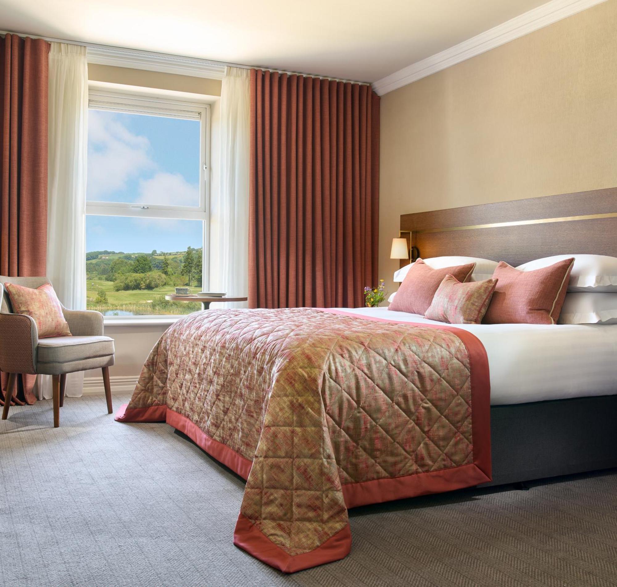 Tulfarris Hotel And Golf Resort Екстериор снимка